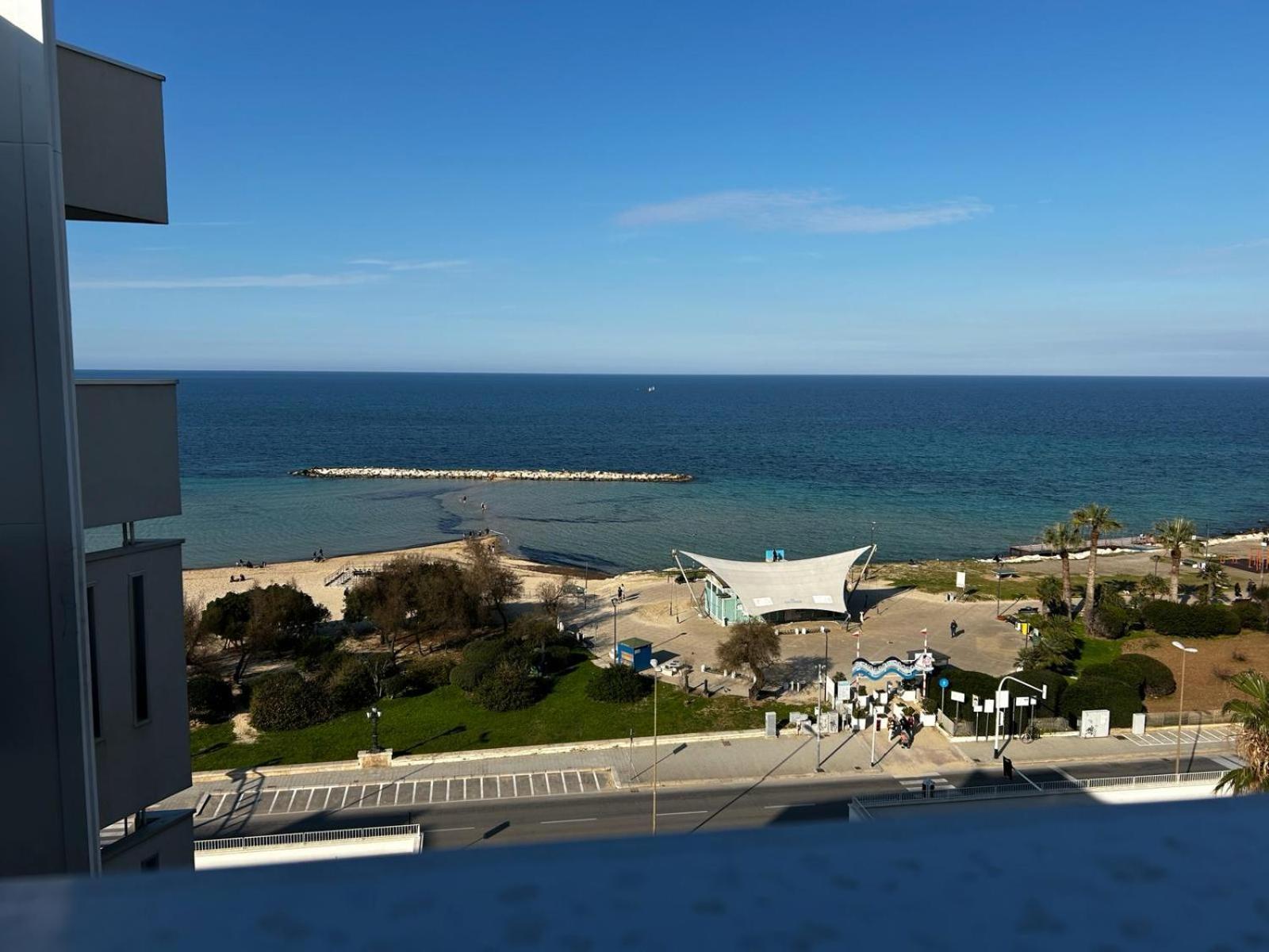 Front Beach Apartment - 3 Bedrooms Bari Exterior foto